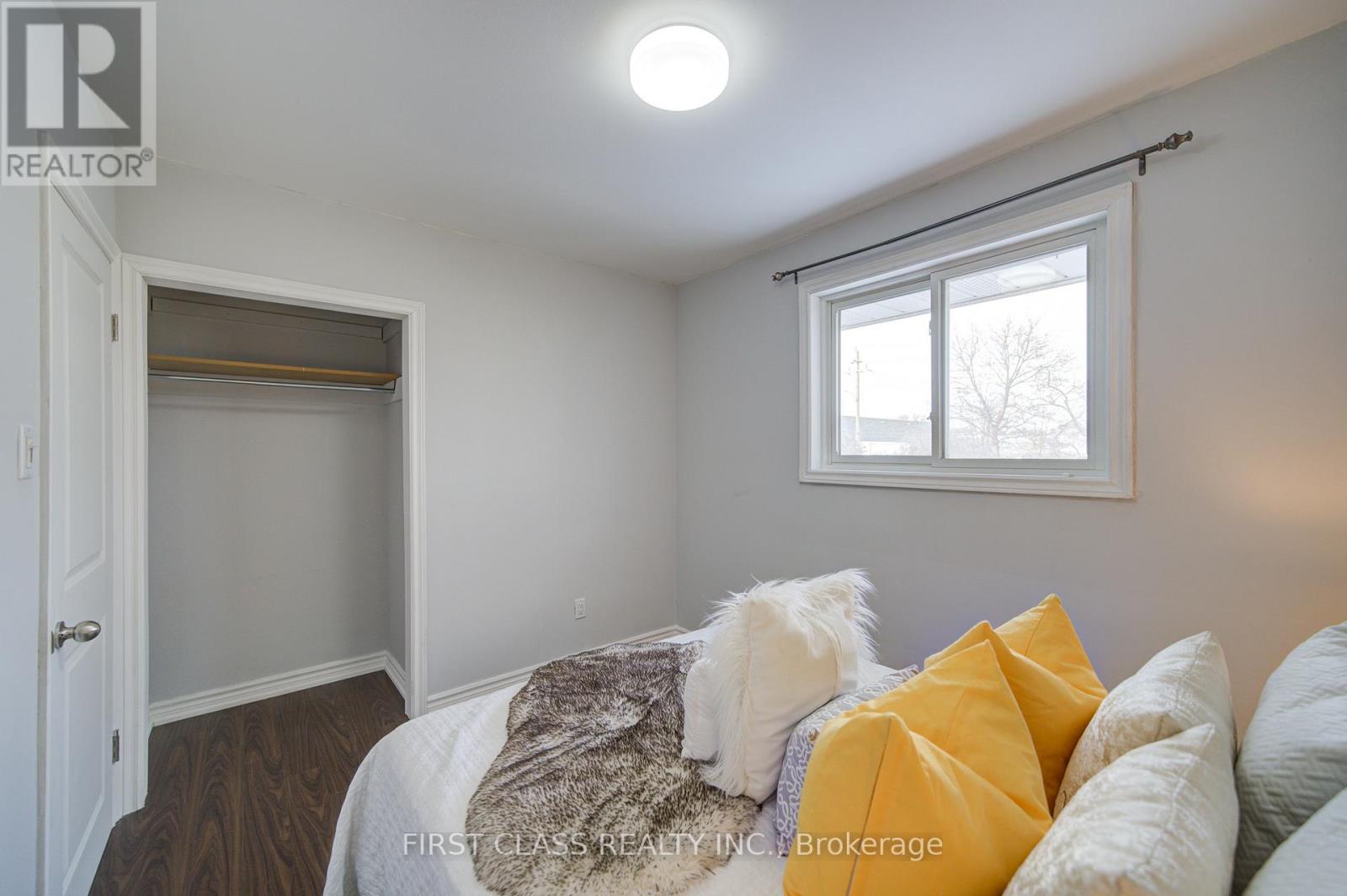 126 Sherwood Forest Drive, Markham, Ontario  L3P 1R1 - Photo 14 - N12935736