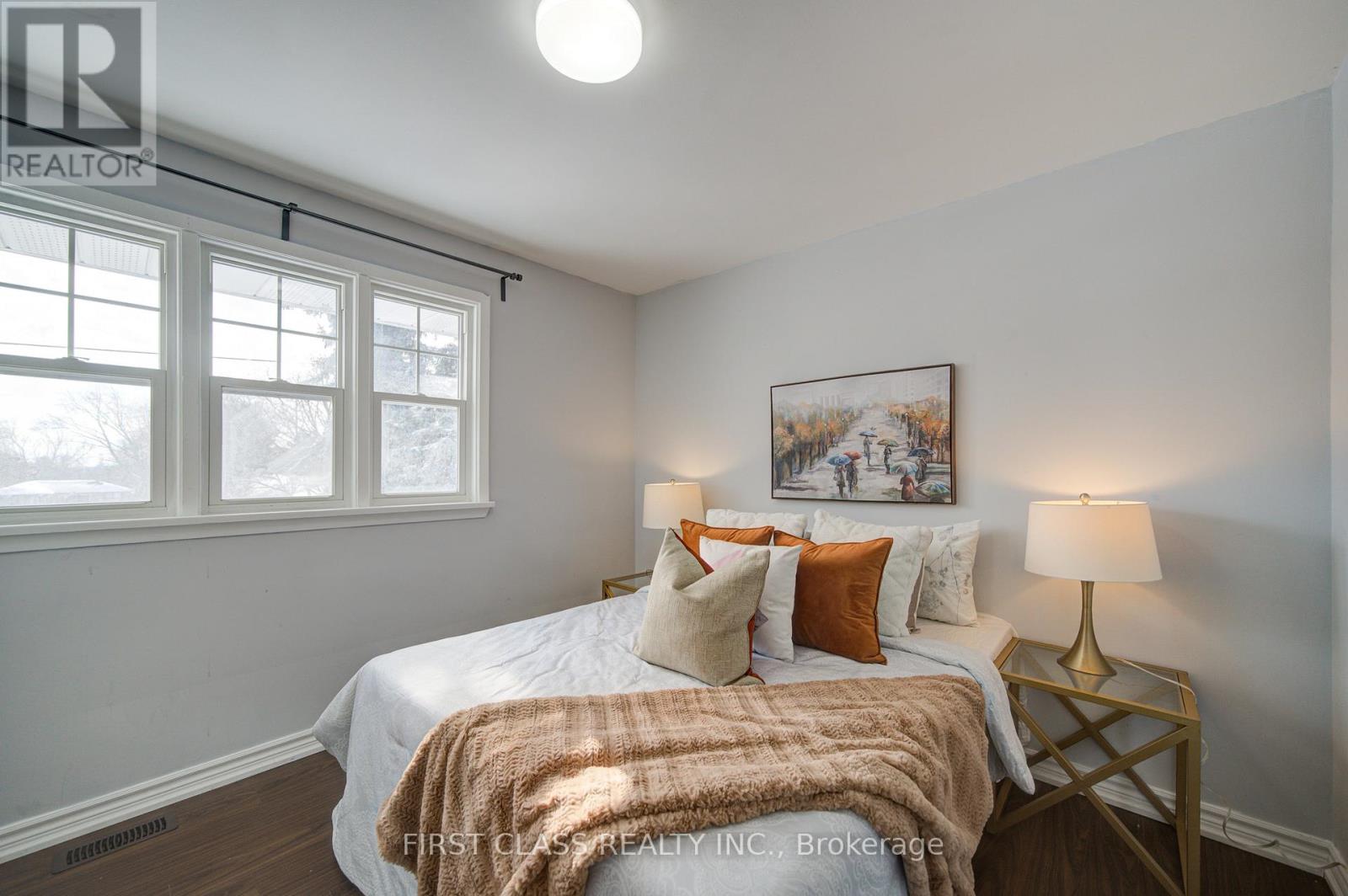 126 Sherwood Forest Drive, Markham, Ontario  L3P 1R1 - Photo 15 - N12935736