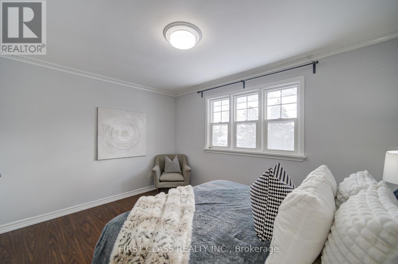 126 Sherwood Forest Drive, Markham, Ontario  L3P 1R1 - Photo 18 - N12935736