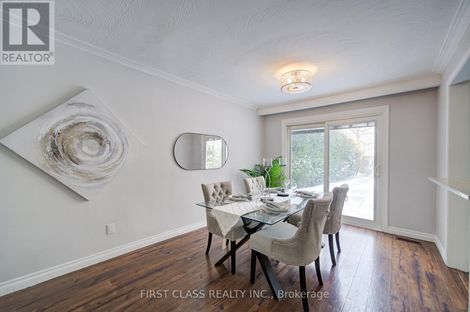 126 Sherwood Forest Drive, Markham, Ontario  L3P 1R1 - Photo 8 - N12935736