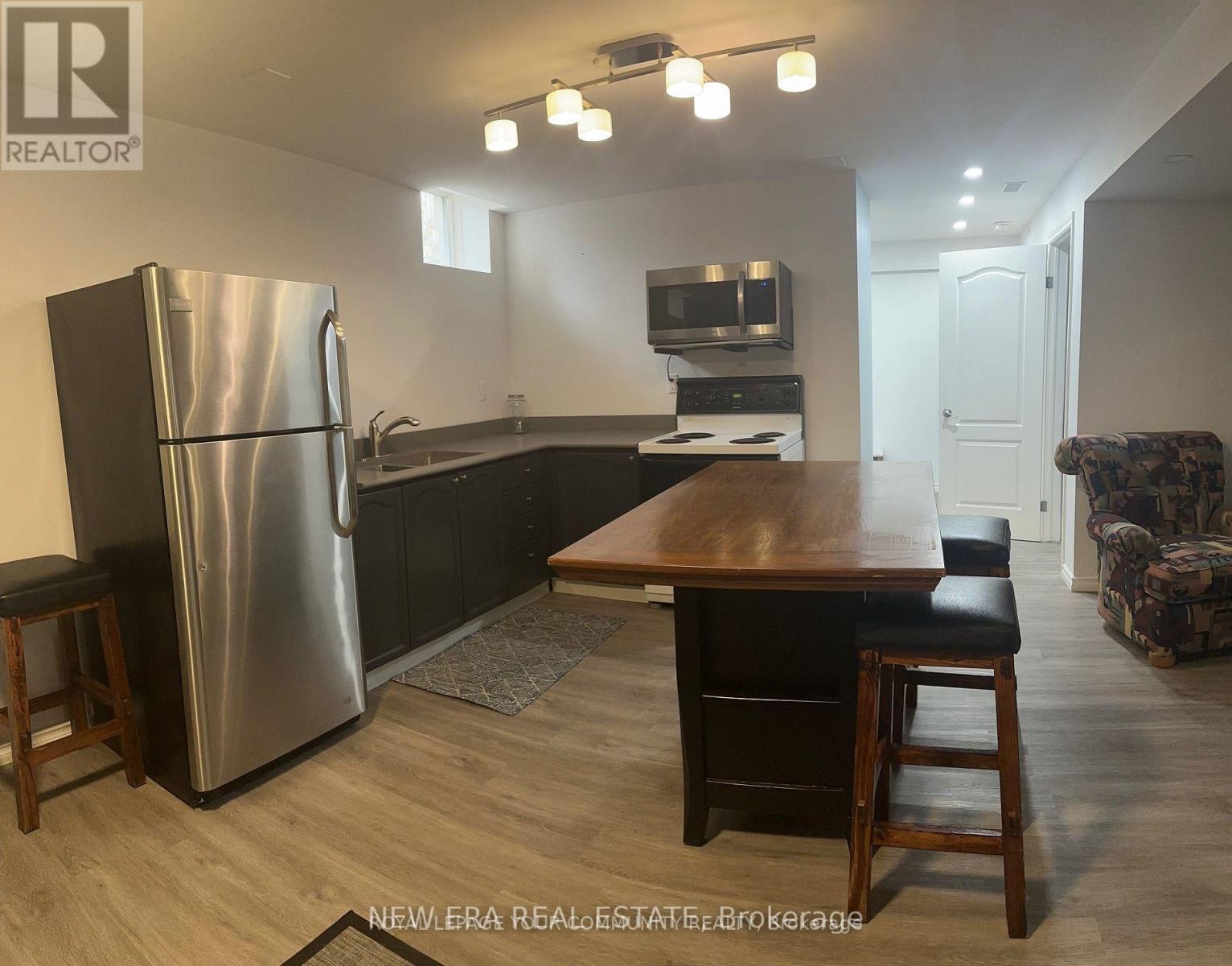 1031 Lake Drive N, Georgina, Ontario  L4P 3E9 - Photo 33 - N12935746