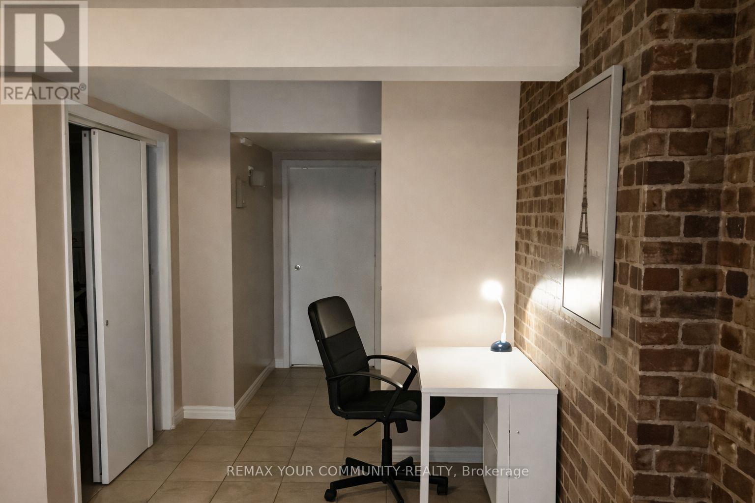 Lower - 67 Castillian Drive, Vaughan, Ontario  L4H 1S9 - Photo 5 - N12935772