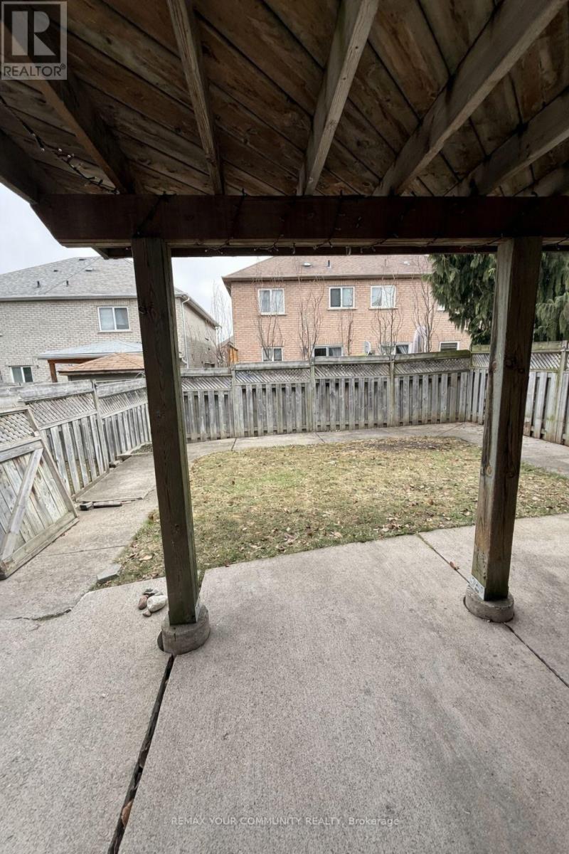 Lower - 67 Castillian Drive, Vaughan, Ontario  L4H 1S9 - Photo 7 - N12935772