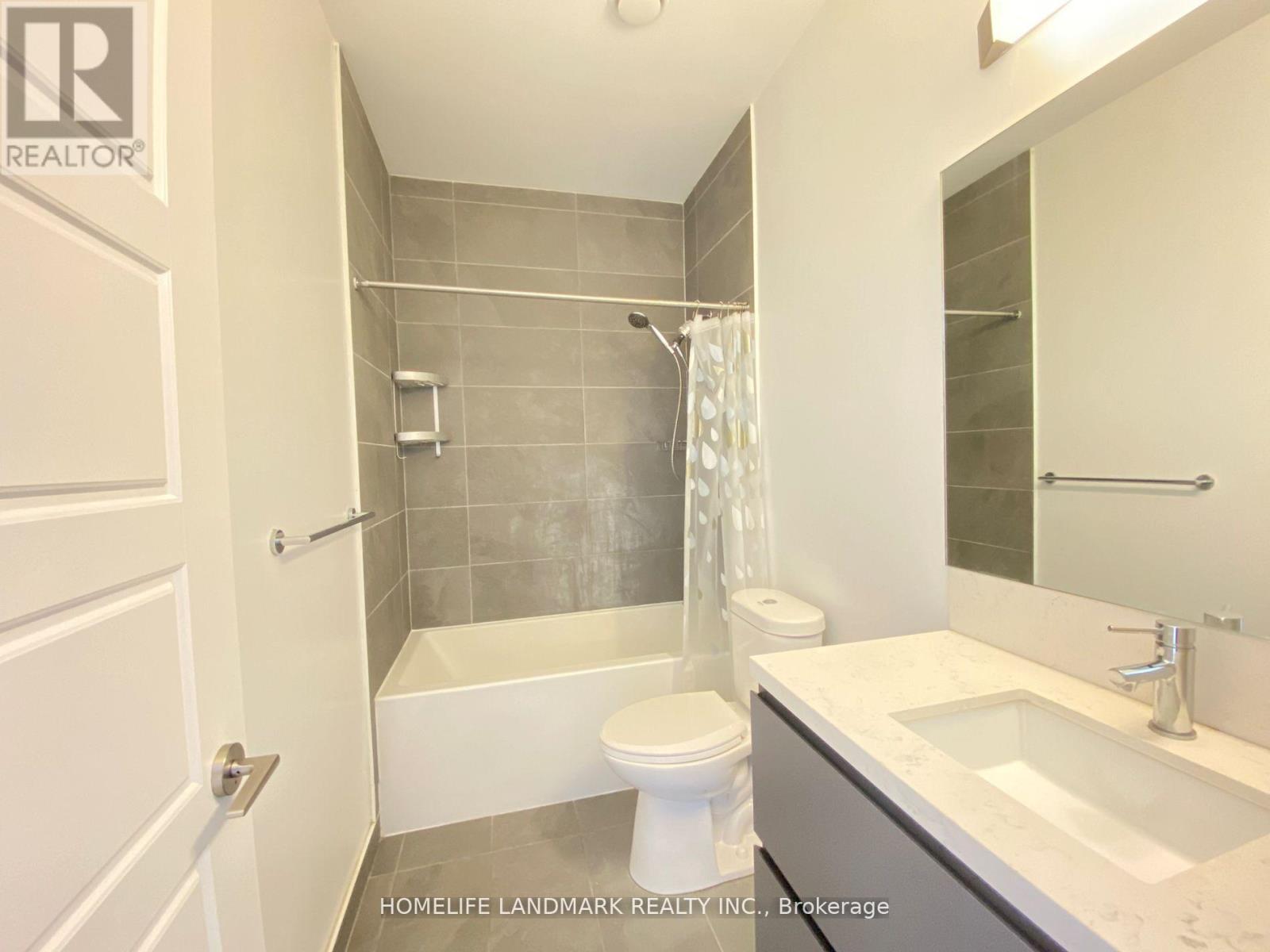 811 - 15 Water Walk Drive, Markham, Ontario  L6G 0G2 - Photo 11 - N12935848