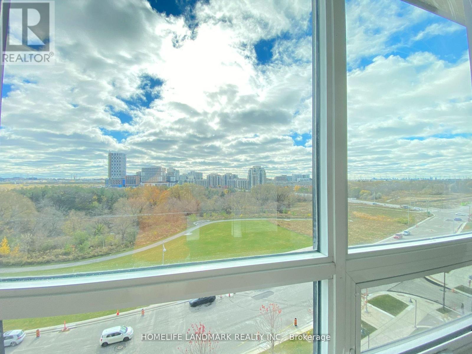 811 - 15 Water Walk Drive, Markham, Ontario  L6G 0G2 - Photo 13 - N12935848