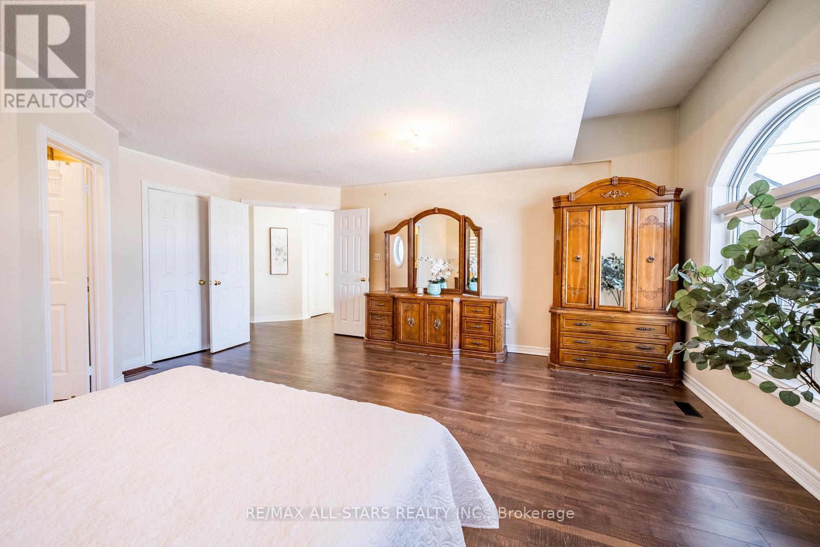 2241 Old Rutherford Road, Vaughan, Ontario  L6A 1Z7 - Photo 30 - N12935858