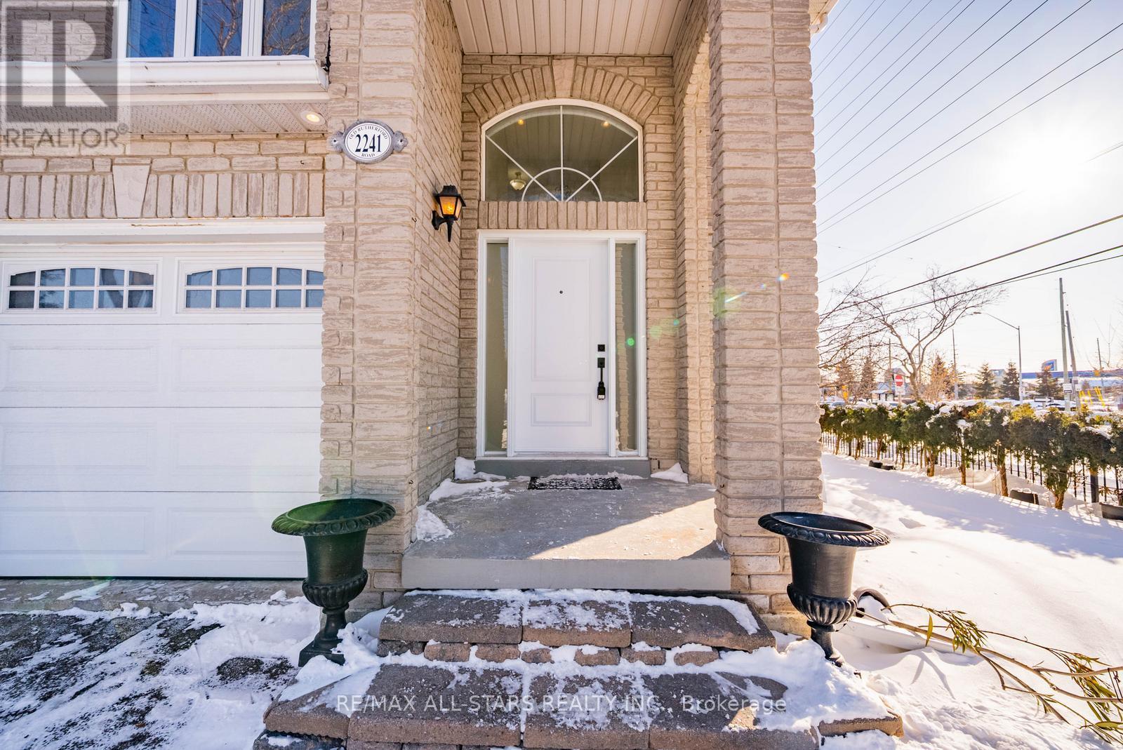 2241 Old Rutherford Road, Vaughan, Ontario  L6A 1Z7 - Photo 6 - N12935858