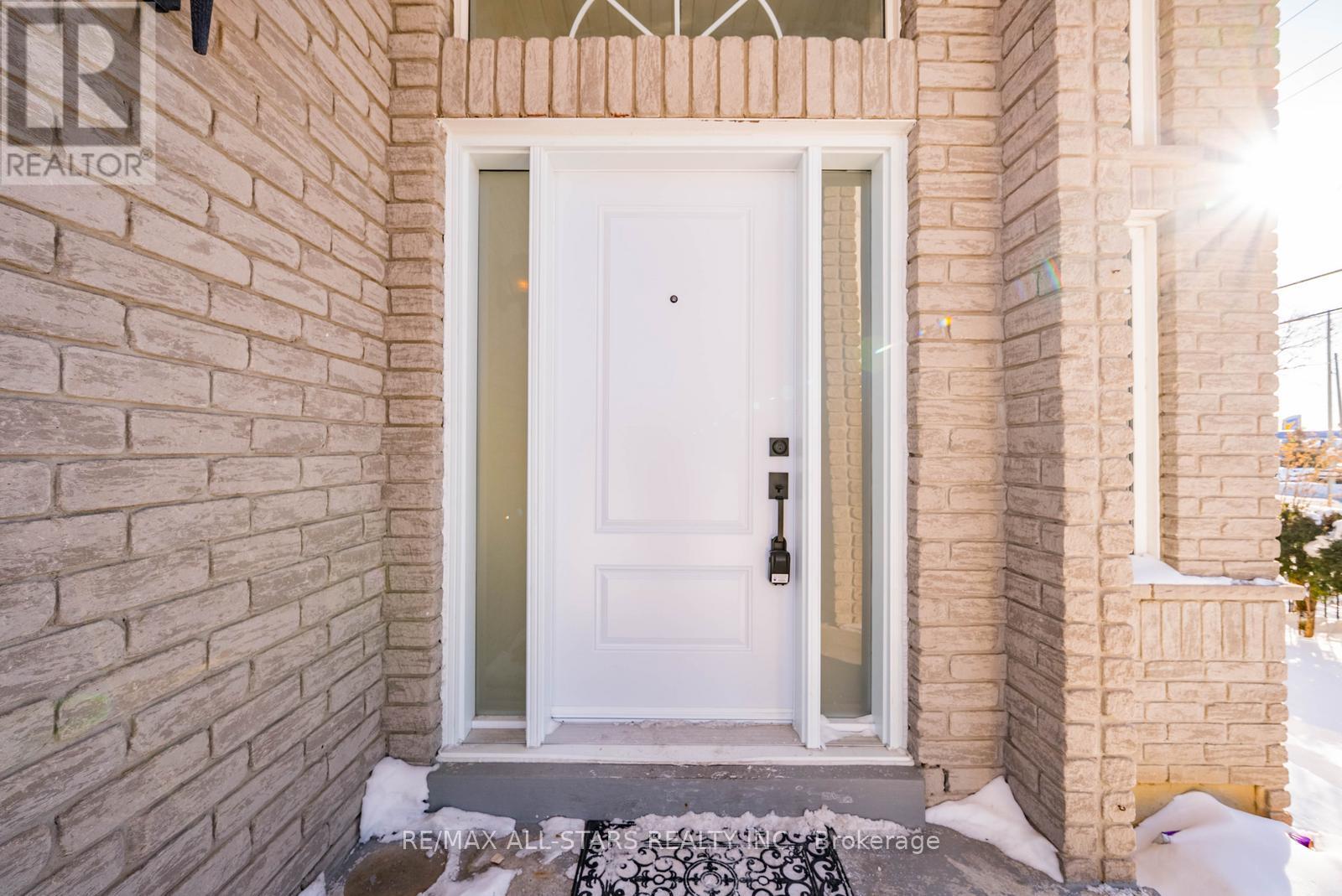 2241 Old Rutherford Road, Vaughan, Ontario  L6A 1Z7 - Photo 7 - N12935858