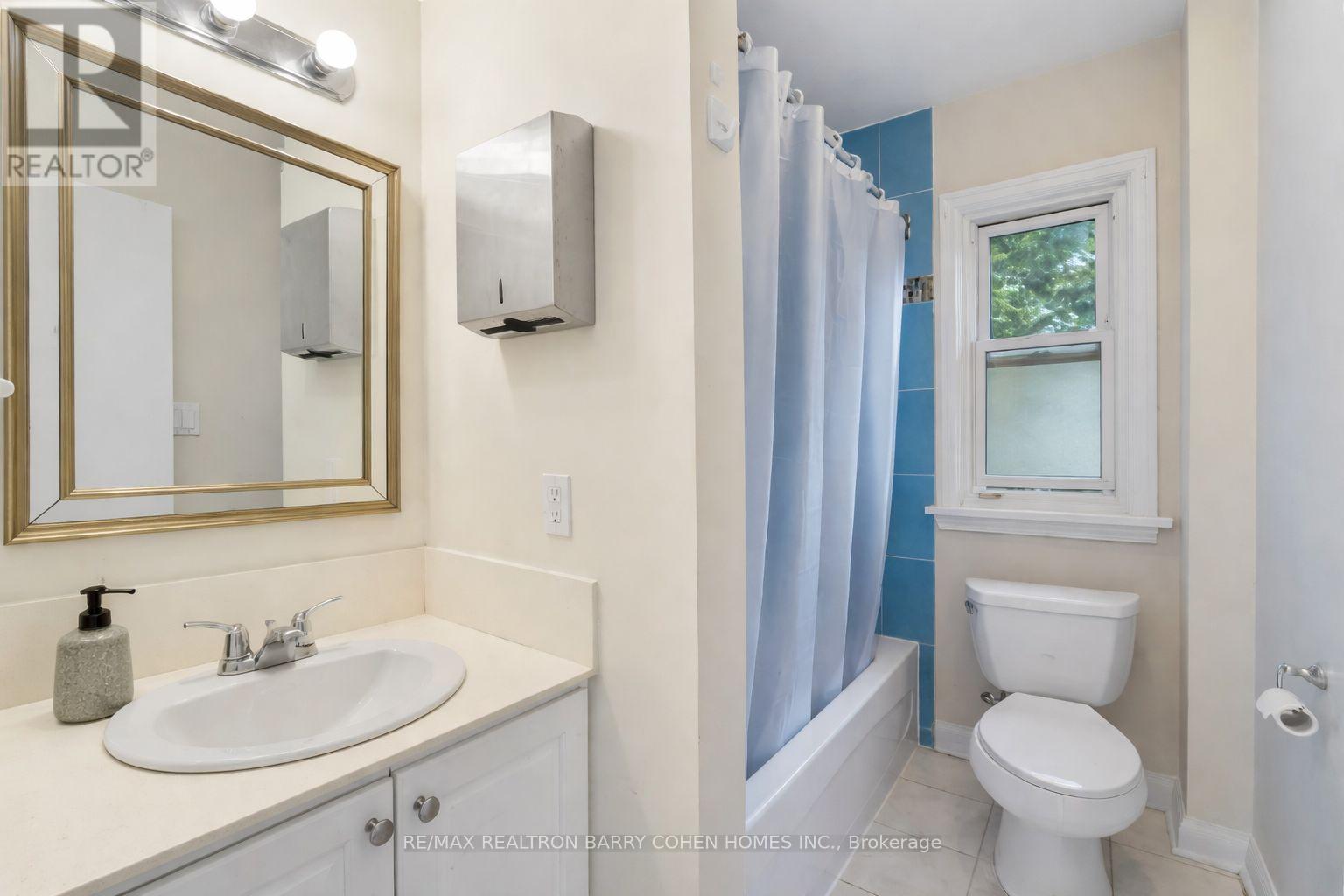 88 Steeles Avenue E, Markham, Ontario  L3T 1A3 - Photo 2 - N12935908