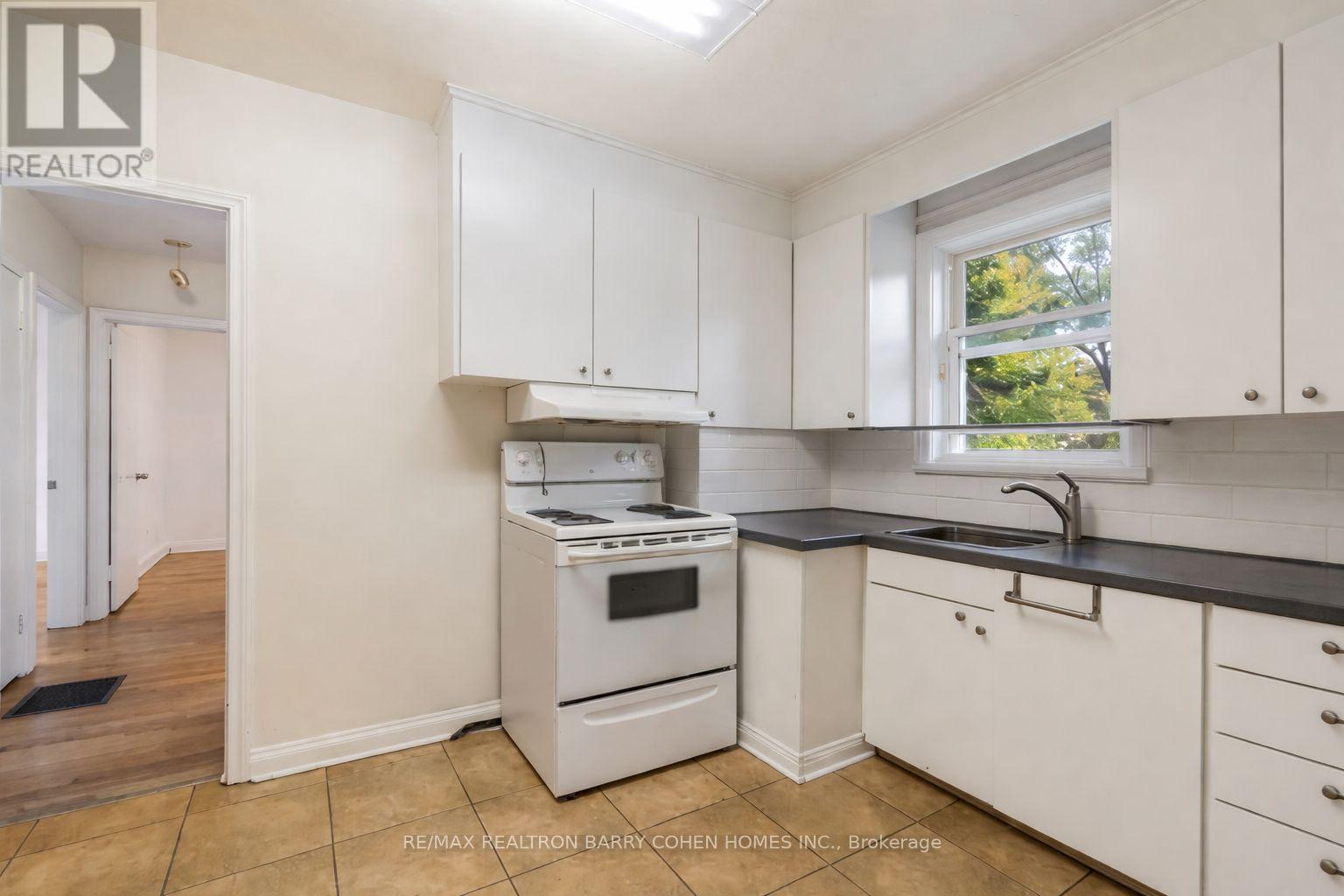 88 Steeles Avenue E, Markham, Ontario  L3T 1A3 - Photo 3 - N12935908