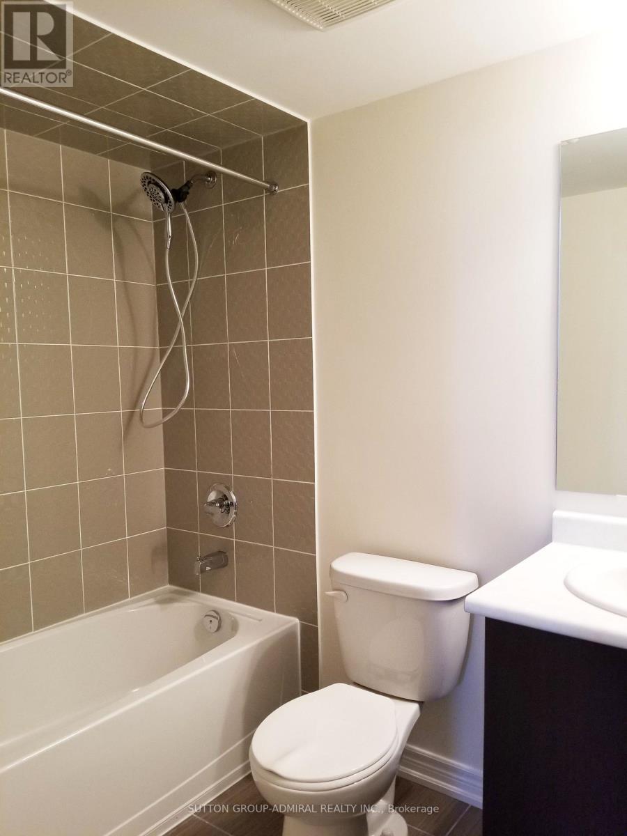 501 - 30 Dunsheath Way, Markham, Ontario  L6B 0A1 - Photo 4 - N12935944