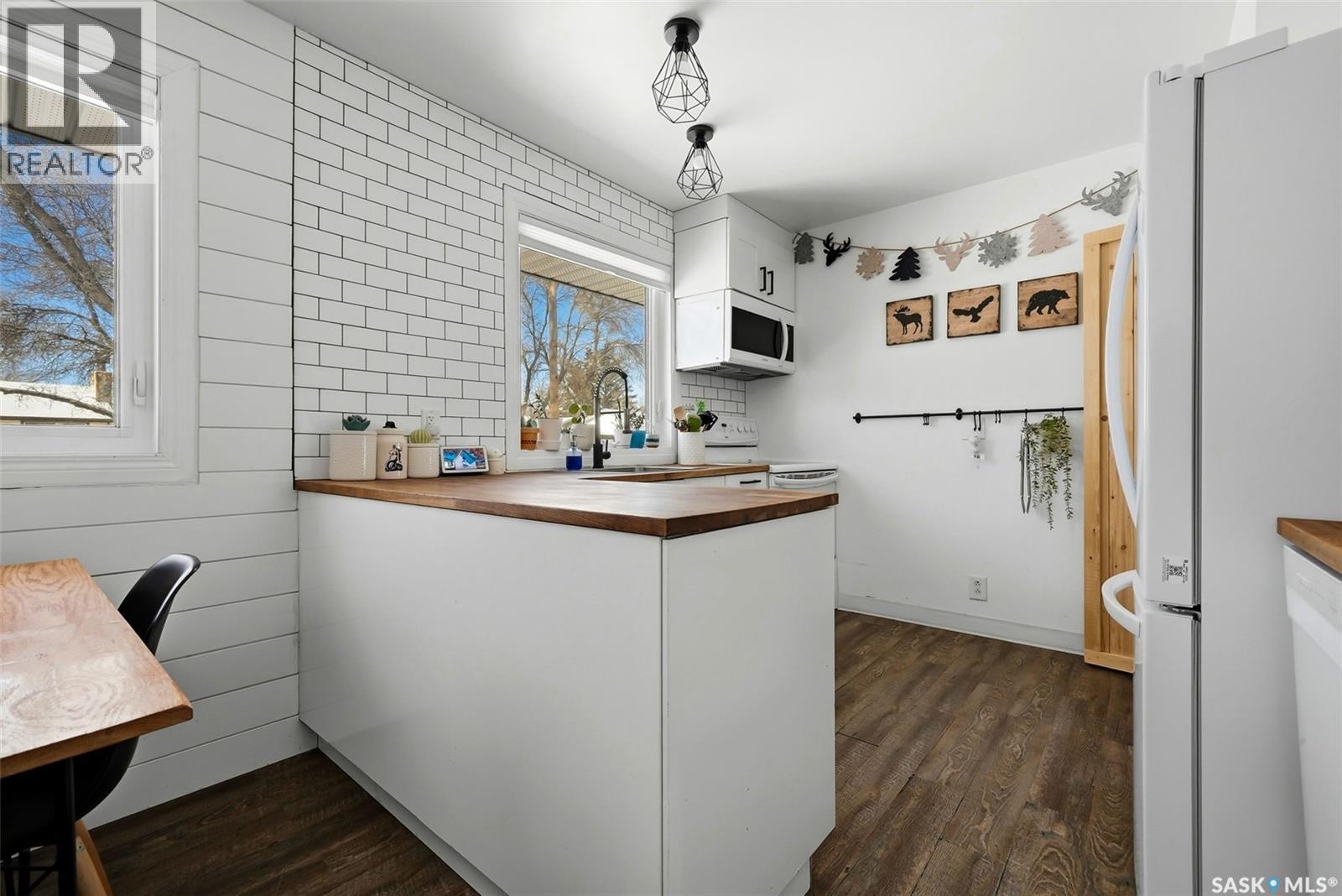 135 Daffodil Crescent, Regina, Saskatchewan  S4S 5A5 - Photo 7 - SK031598