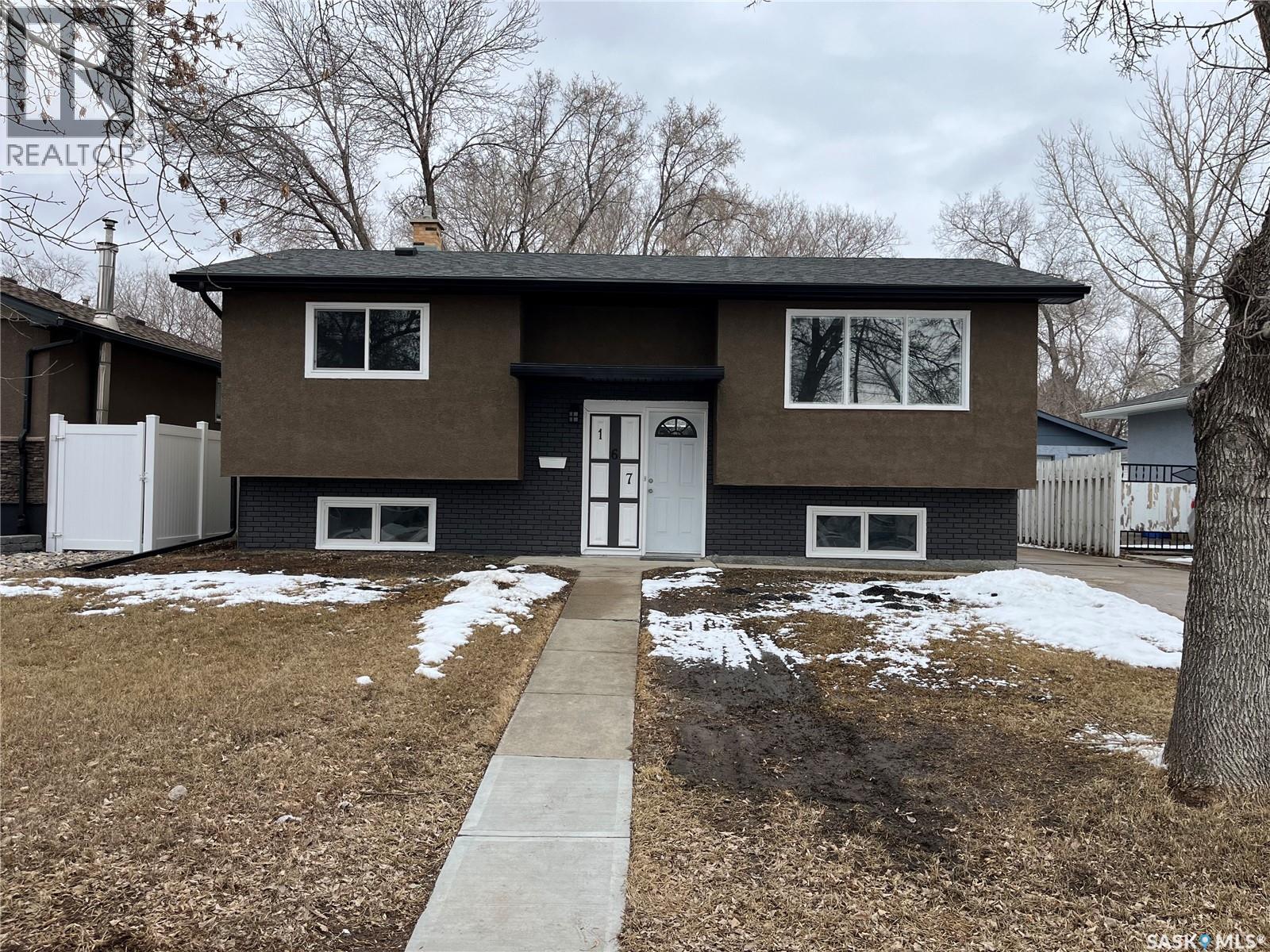 167 Magee CRESCENT, regina, Saskatchewan