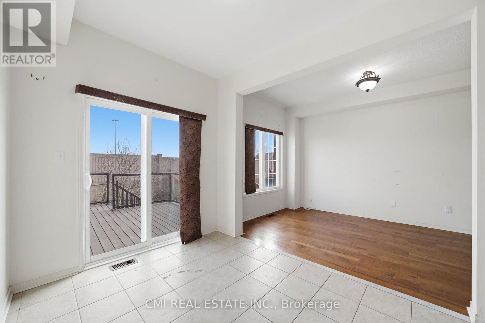 14 Gulfbrook Circle, Brampton, Ontario  L6Z 0B6 - Photo 8 - W12935758