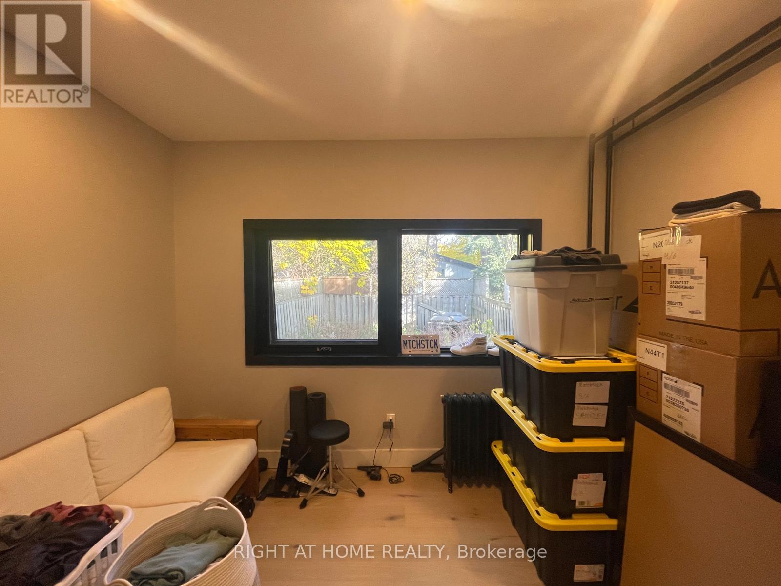 1 - 363 Parkside Drive, Toronto, Ontario  M6R 2Z5 - Photo 17 - W12935766