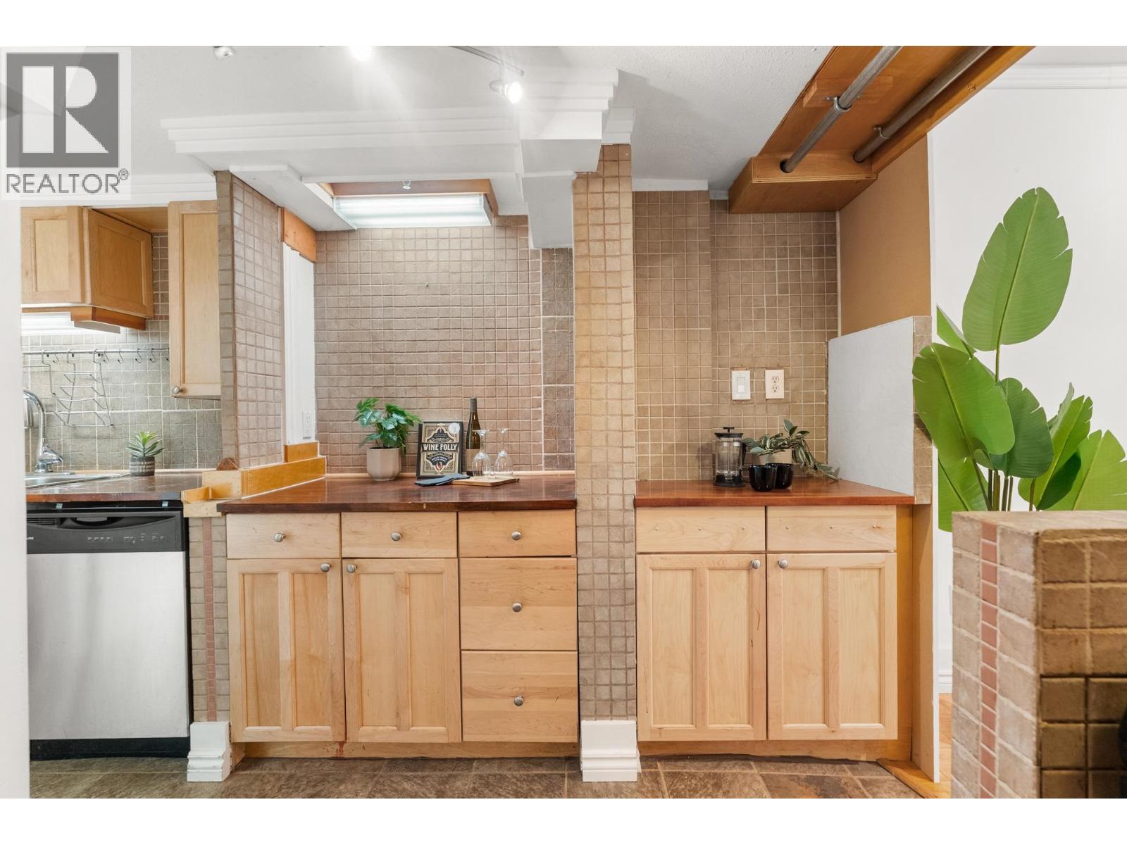 B5 238 E 10th Avenue, Vancouver, British Columbia  V5T 1Z5 - Photo 18 - R3101983