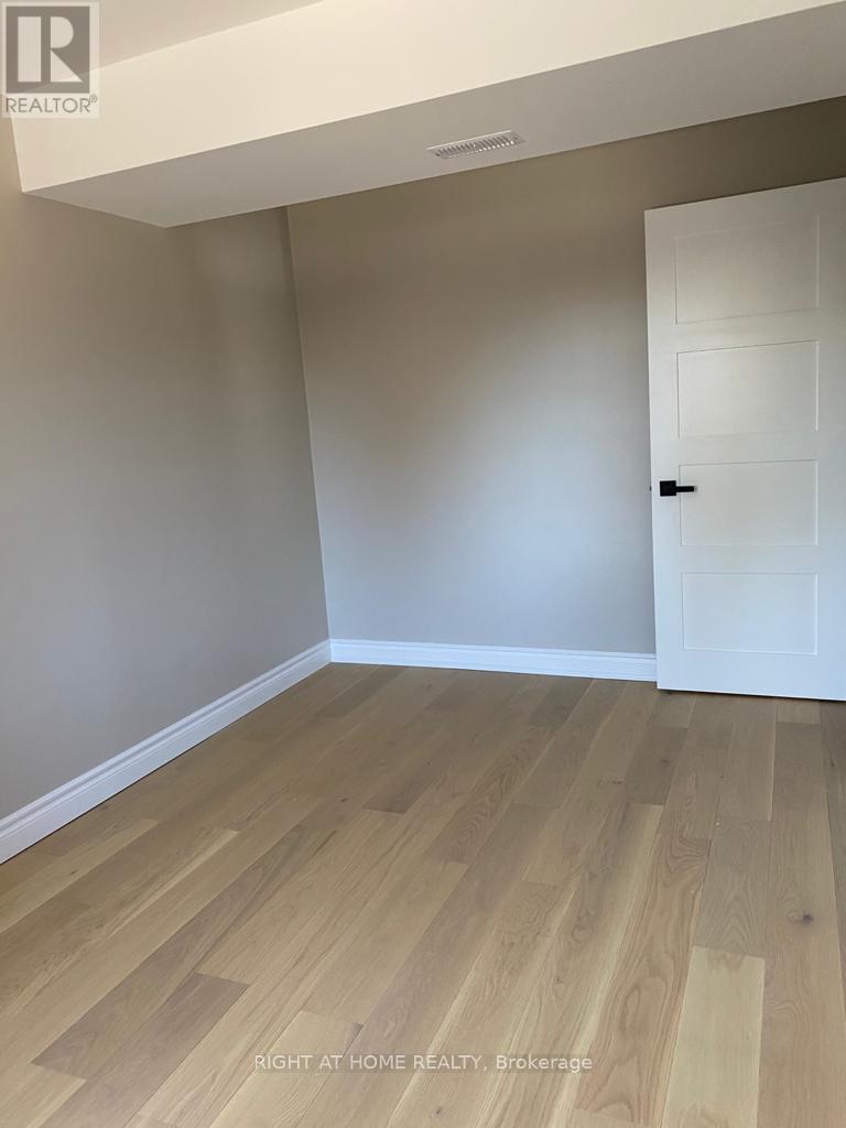 1 - 1543 Dupont Street, Toronto, Ontario  M6P 3S5 - Photo 8 - W12935776