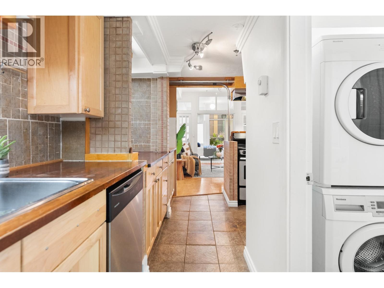 B5 238 E 10th Avenue, Vancouver, British Columbia  V5T 1Z5 - Photo 26 - R3101983