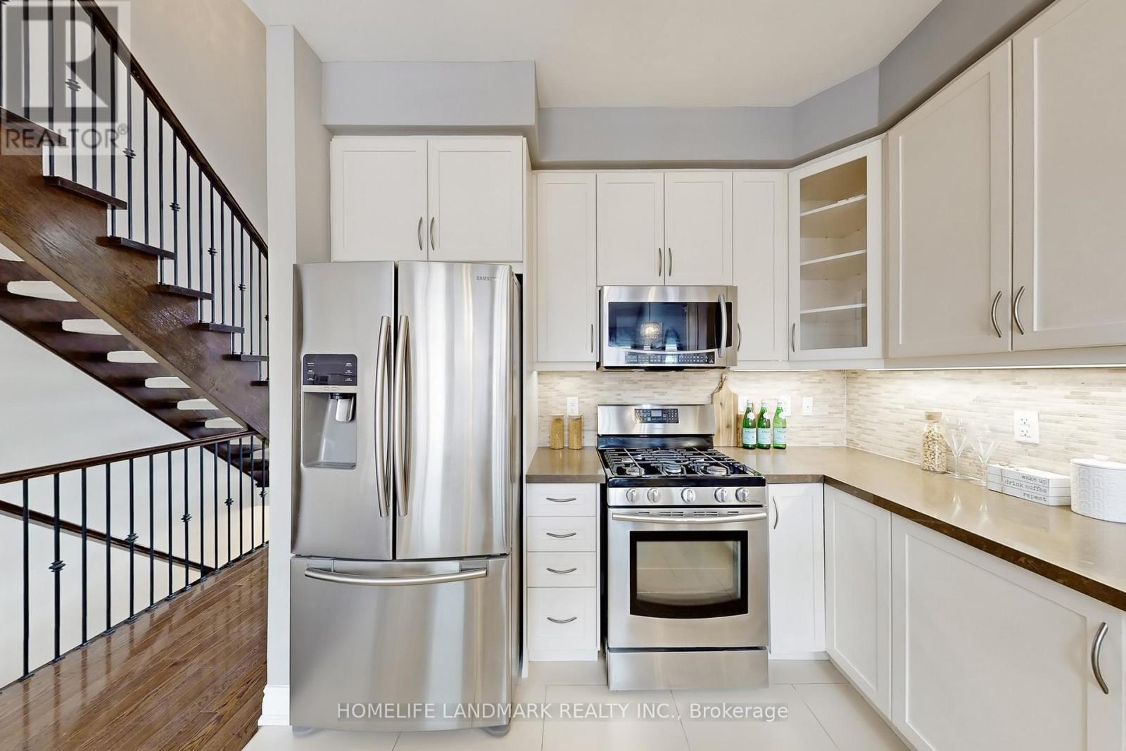 588 Serafini Crescent, Milton, Ontario  L9T 7P1 - Photo 16 - W12935786