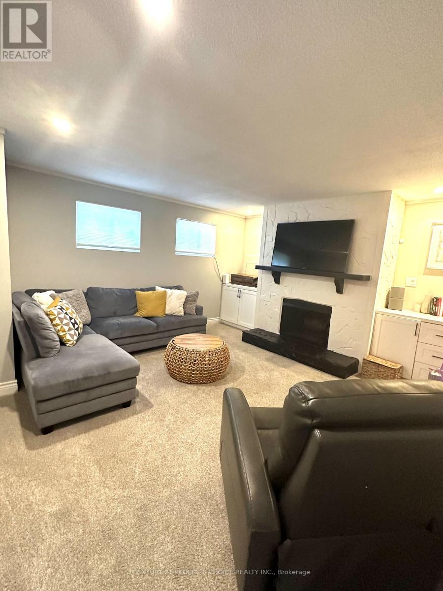 6062 Paddle Road, Mississauga, Ontario  L5N 1X7 - Photo 15 - W12935790