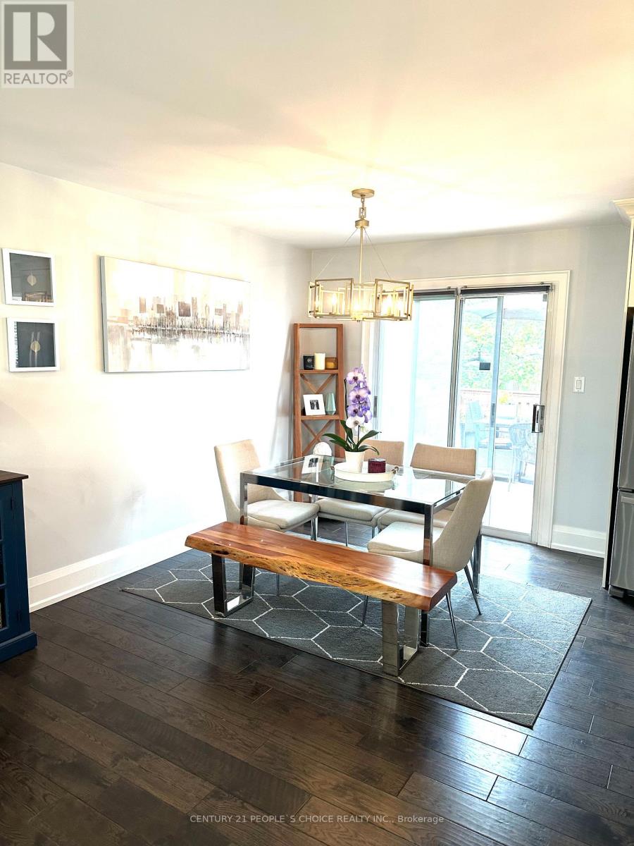 6062 Paddle Road, Mississauga, Ontario  L5N 1X7 - Photo 5 - W12935790