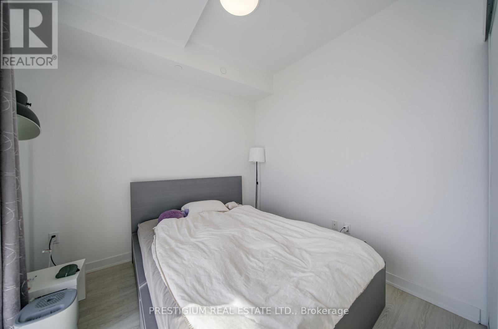 1808 - 3883 Quartz Road, Mississauga, Ontario  L5B 0M4 - Photo 6 - W12935802