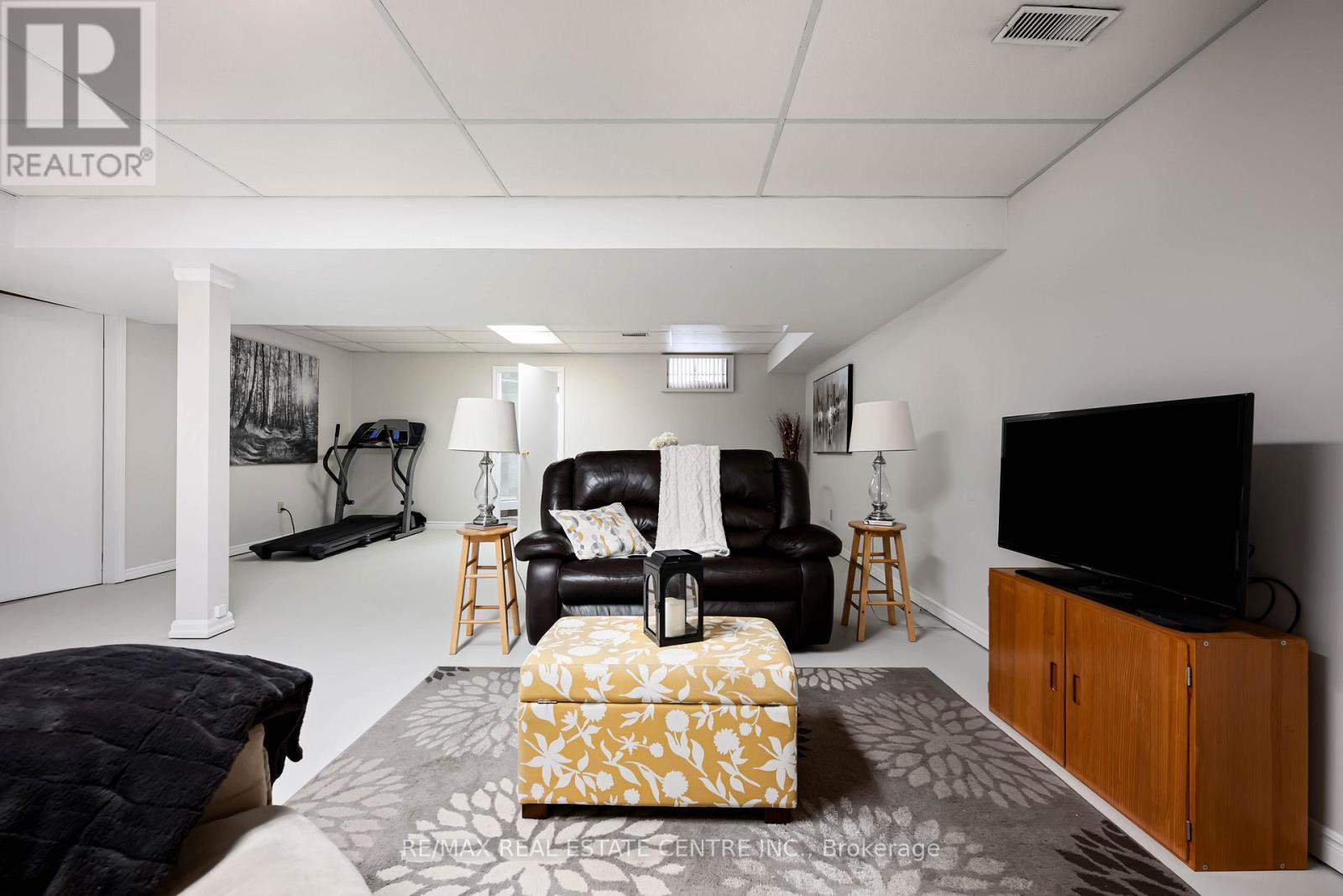 8 Passmore Avenue, Orangeville, Ontario  L9W 4E2 - Photo 32 - W12935918