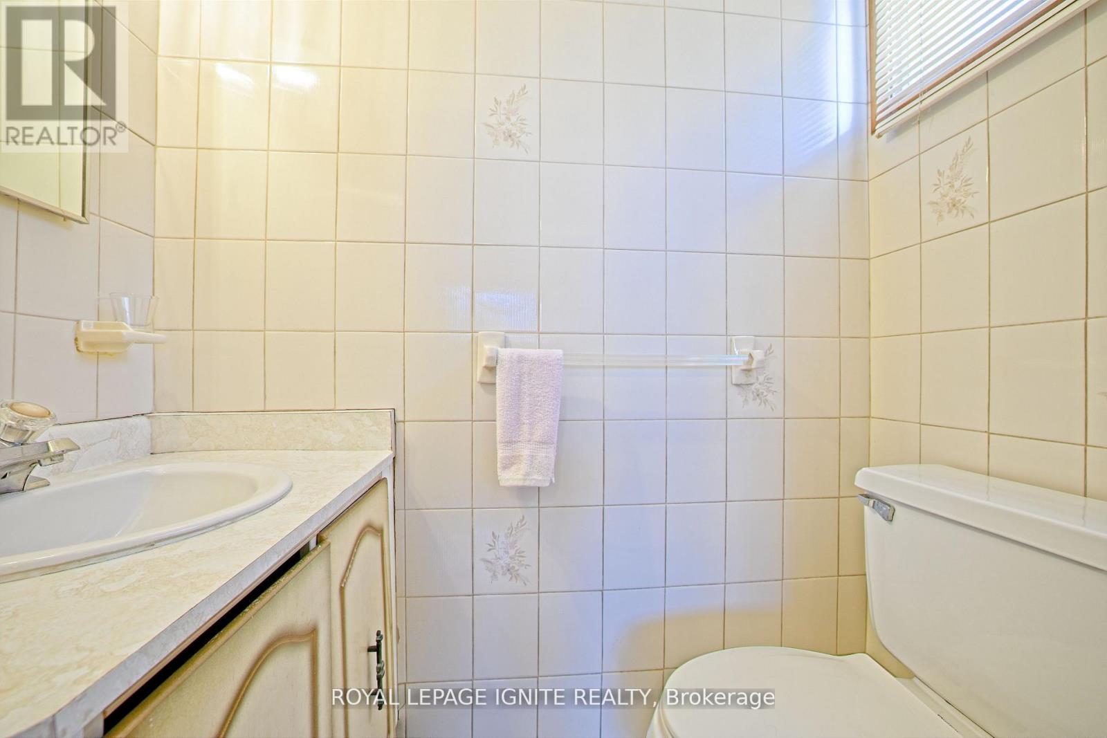 3350 Lehigh Crescent W, Mississauga, Ontario  L4T 1W8 - Photo 17 - W12935942