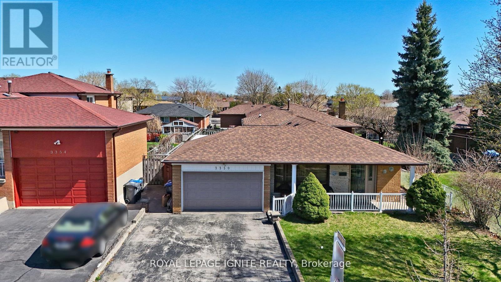 3350 Lehigh Crescent W, Mississauga, Ontario  L4T 1W8 - Photo 2 - W12935942