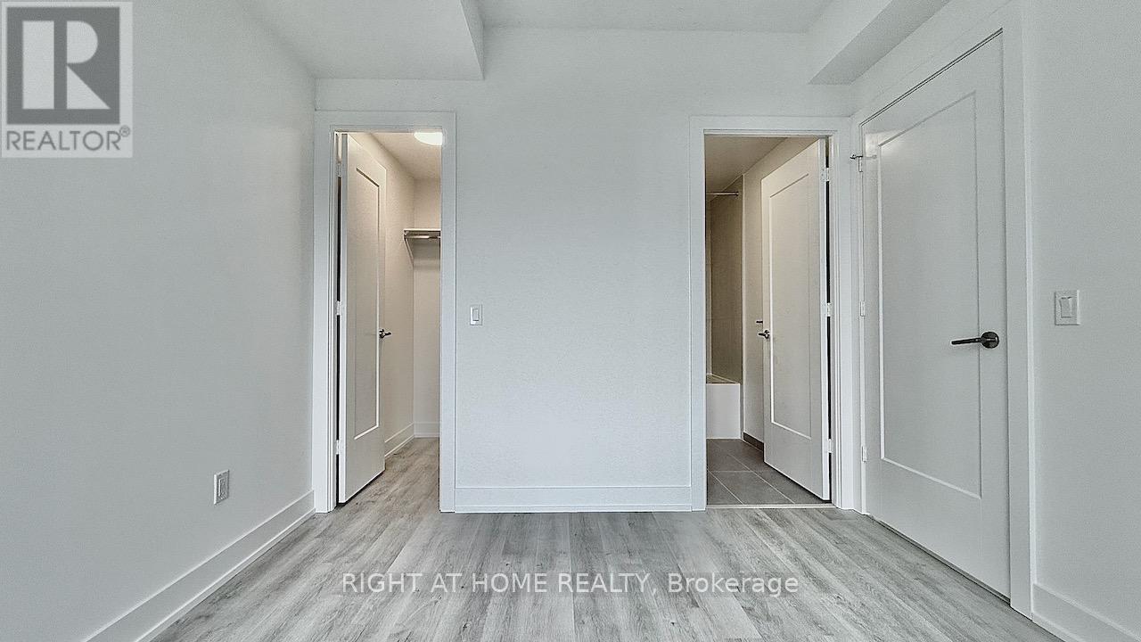 1606 - 60 Central Park Roadway, Toronto, Ontario  M9A 0E6 - Photo 20 - W12935954