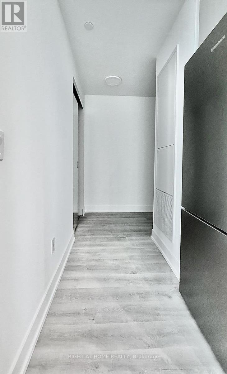 1606 - 60 Central Park Roadway, Toronto, Ontario  M9A 0E6 - Photo 32 - W12935954