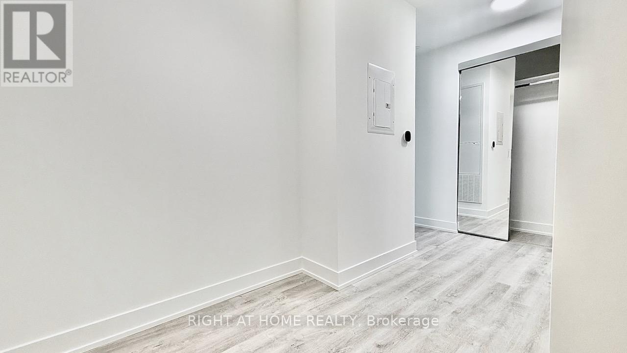 1606 - 60 Central Park Roadway, Toronto, Ontario  M9A 0E6 - Photo 40 - W12935954