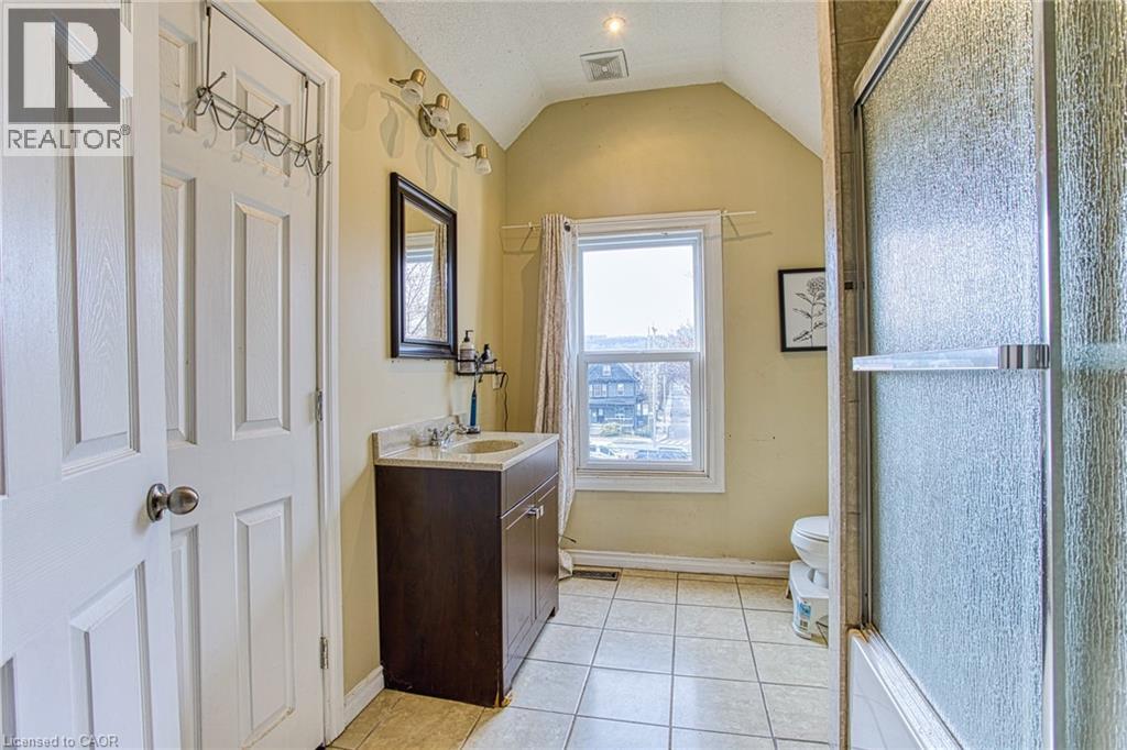 20 Senator Avenue, Hamilton, Ontario  L8L 1Z4 - Photo 28 - 40814385