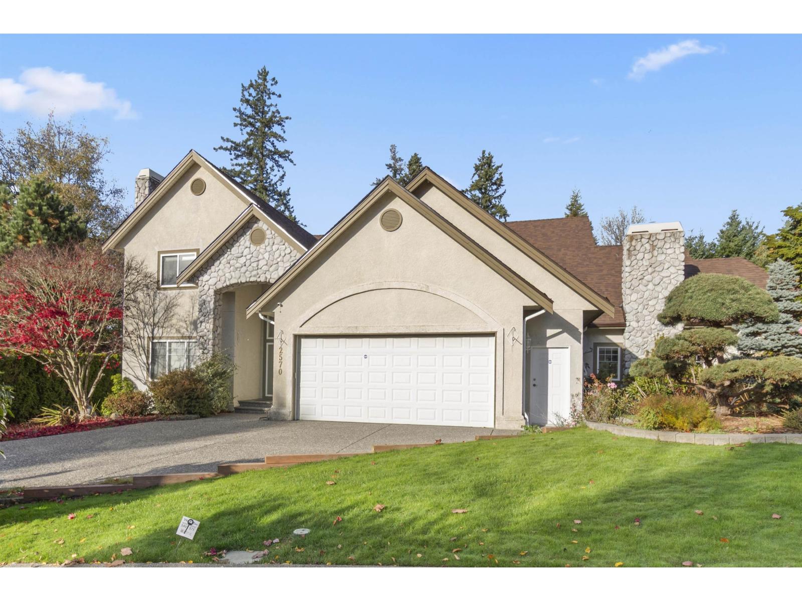 2570 138 Street, Surrey, British Columbia  V4P 2M1 - Photo 2 - R3104222