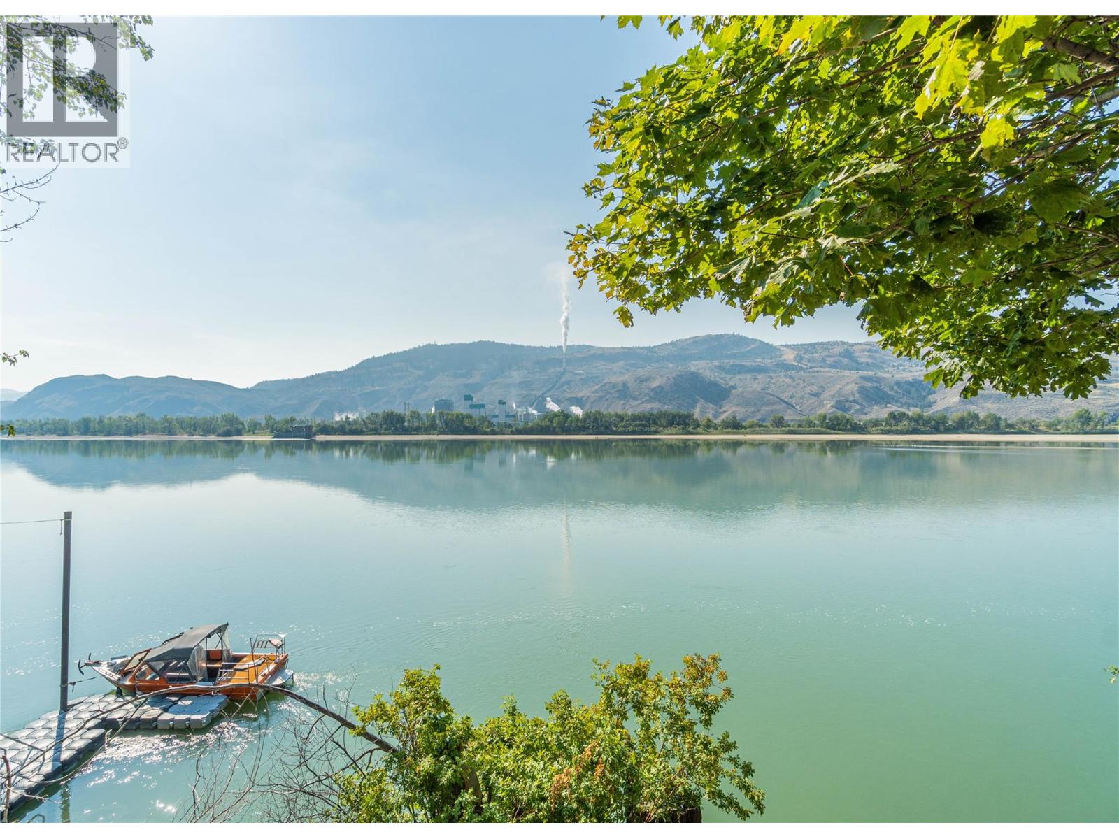 2215 Barbara Avenue, Kamloops, British Columbia  V2B 4J4 - Photo 2 - 10361839