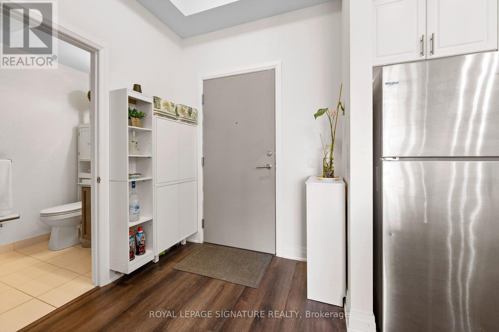 630 - 16 Concord Place, Grimsby, Ontario  L3M 0J1 - Photo 4 - X12935784