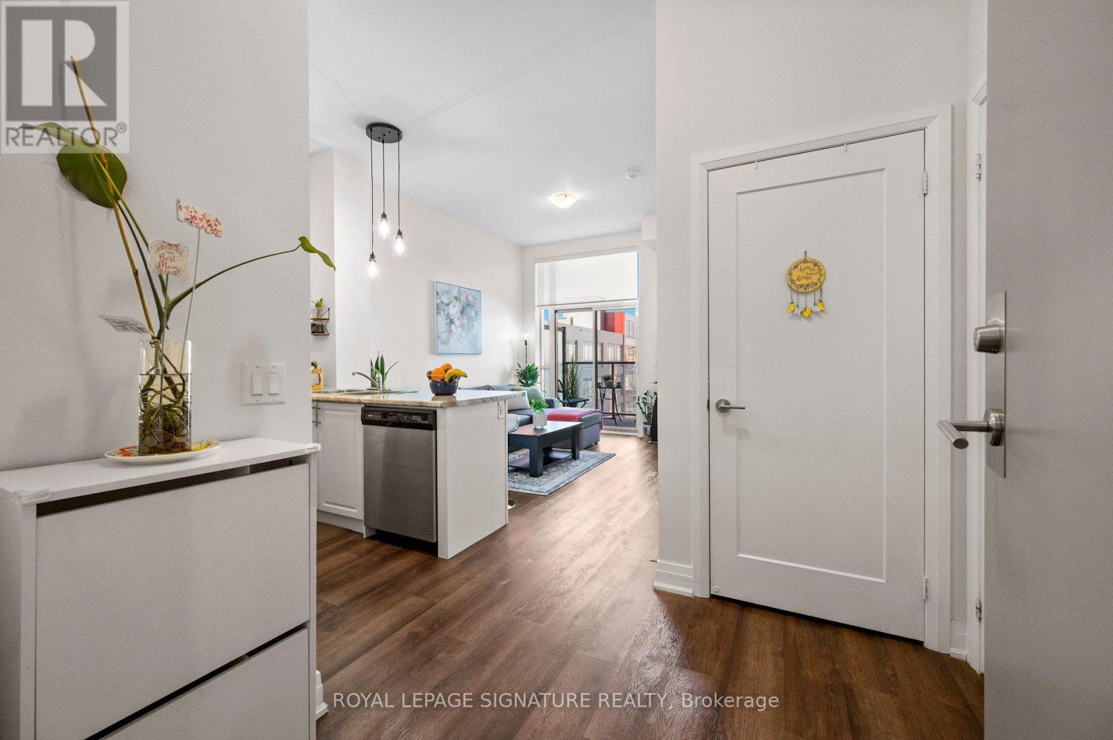 630 - 16 Concord Place, Grimsby, Ontario  L3M 0J1 - Photo 5 - X12935784