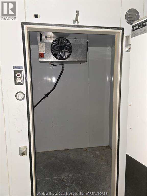 2240 Huron Church Road Unit# A, Windsor, Ontario N9C 2L7 - Photo 9 - 26006542