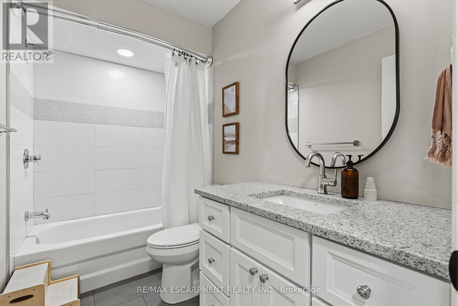 41 Griffith Drive, Grimsby, Ontario  L3M 5L2 - Photo 29 - X12935886