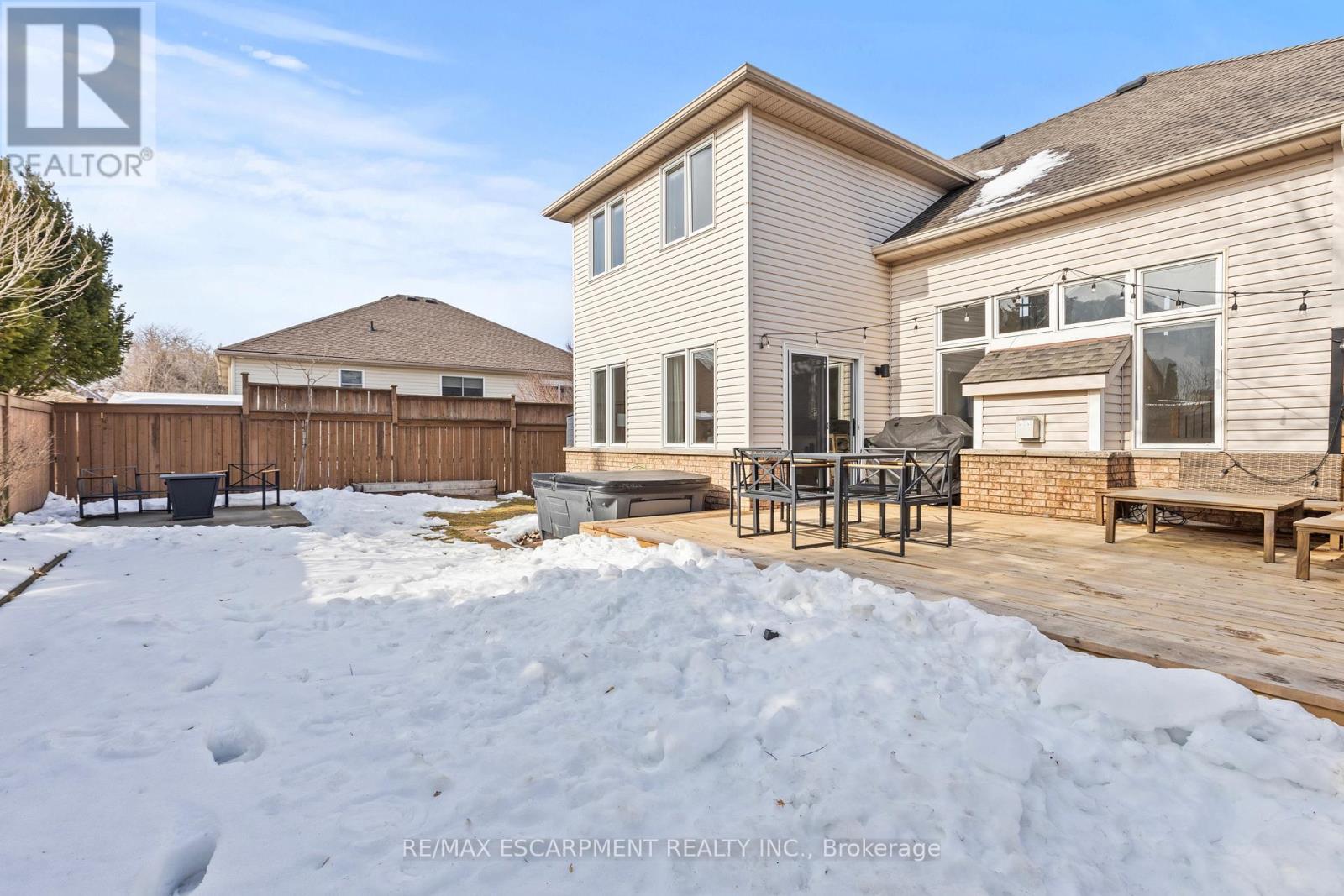 41 Griffith Drive, Grimsby, Ontario  L3M 5L2 - Photo 44 - X12935886