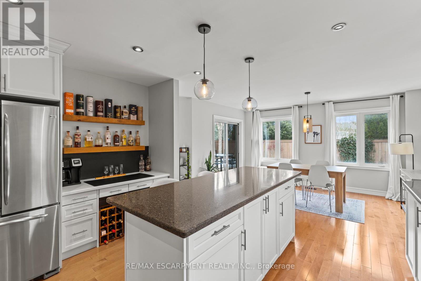 41 Griffith Drive, Grimsby, Ontario  L3M 5L2 - Photo 8 - X12935886