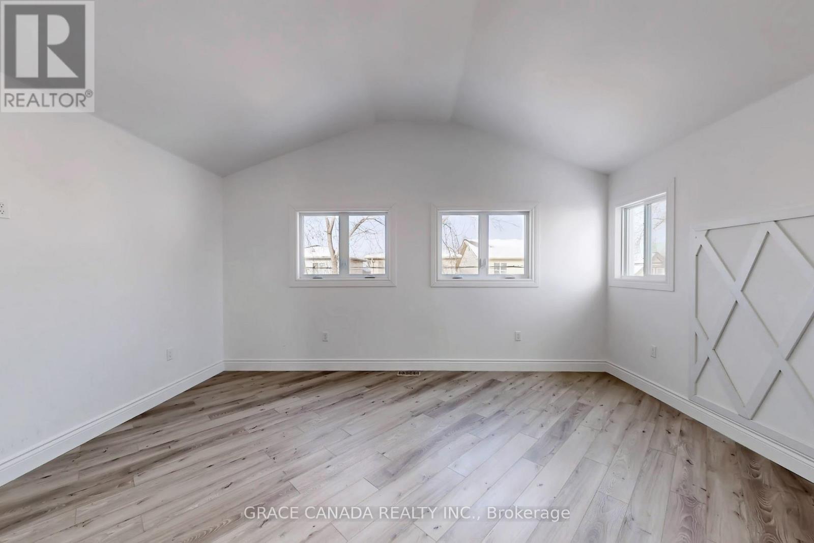 85 Albany Avenue, Hamilton, Ontario  L8H 2H4 - Photo 21 - X12935912