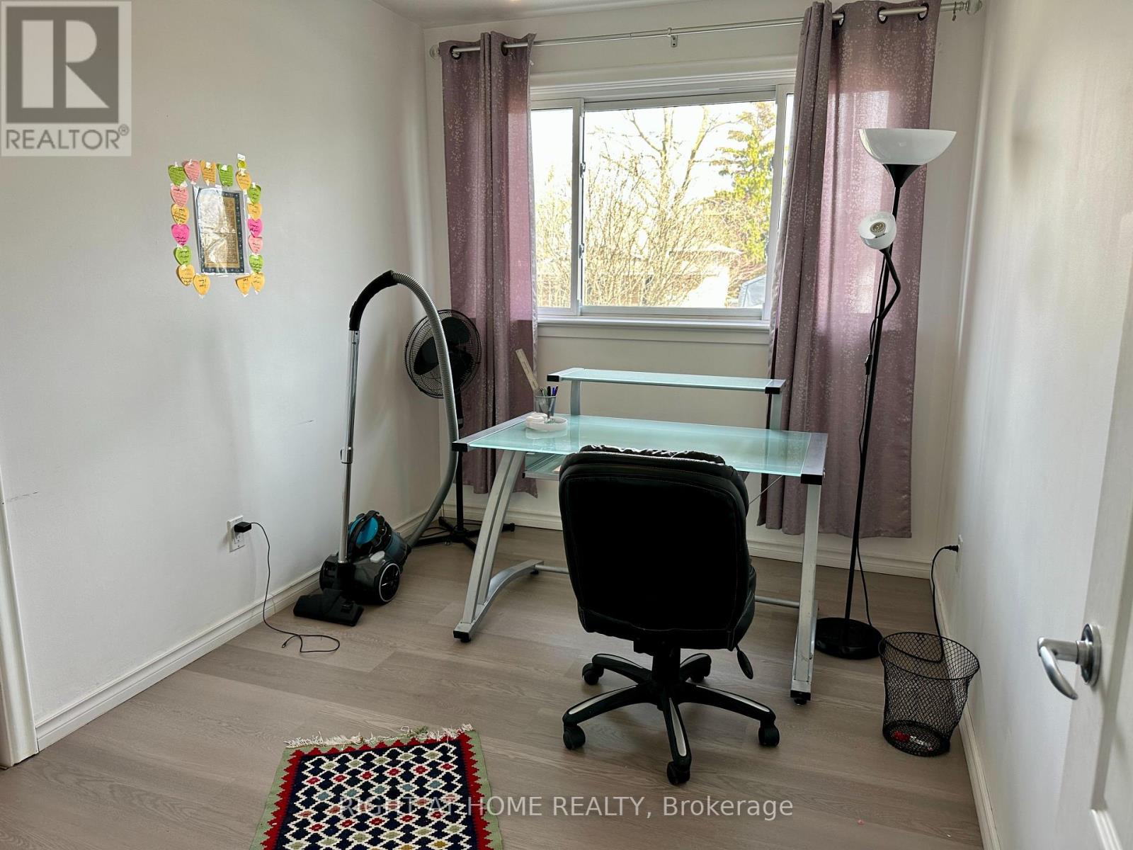 16 Rowanwood Avenue, Brant, Ontario  N3S 7B6 - Photo 13 - X12935932