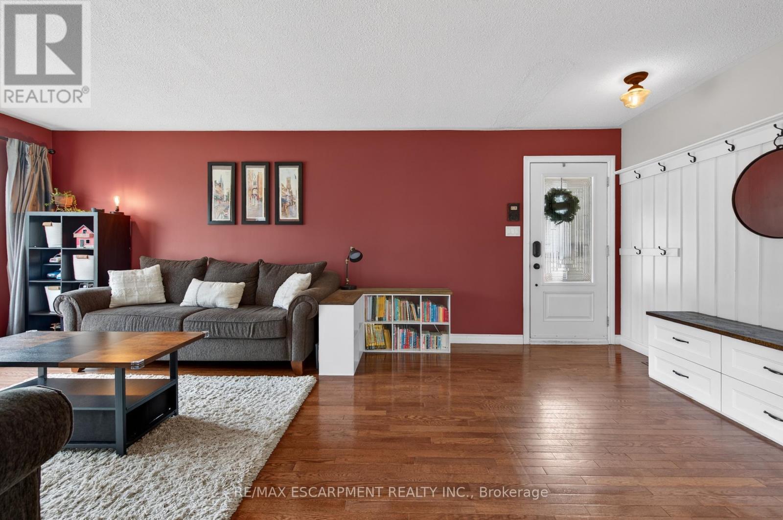 51 Elgar Avenue, Hamilton, Ontario  L9C 4E3 - Photo 14 - X12935940