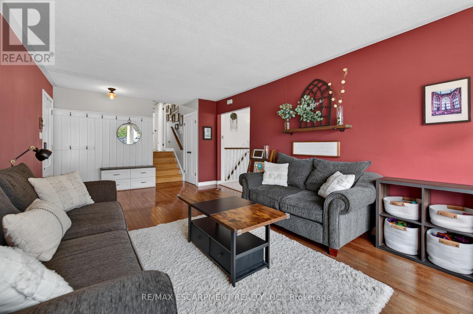 51 Elgar Avenue, Hamilton, Ontario  L9C 4E3 - Photo 18 - X12935940