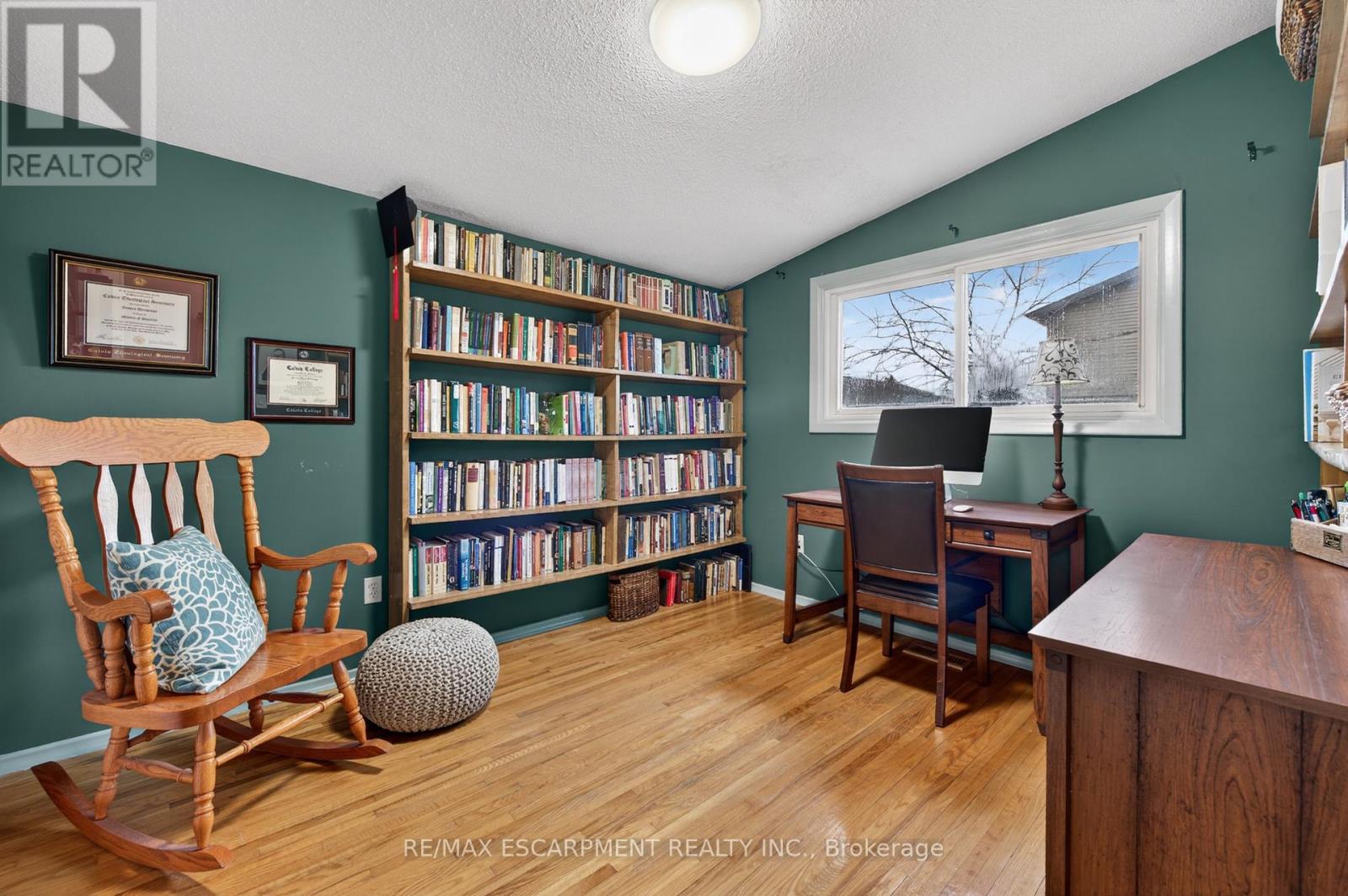 51 Elgar Avenue, Hamilton, Ontario  L9C 4E3 - Photo 23 - X12935940