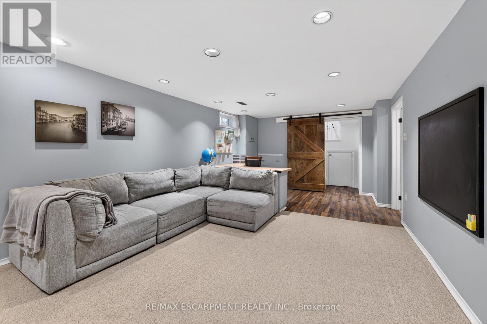 51 Elgar Avenue, Hamilton, Ontario  L9C 4E3 - Photo 28 - X12935940