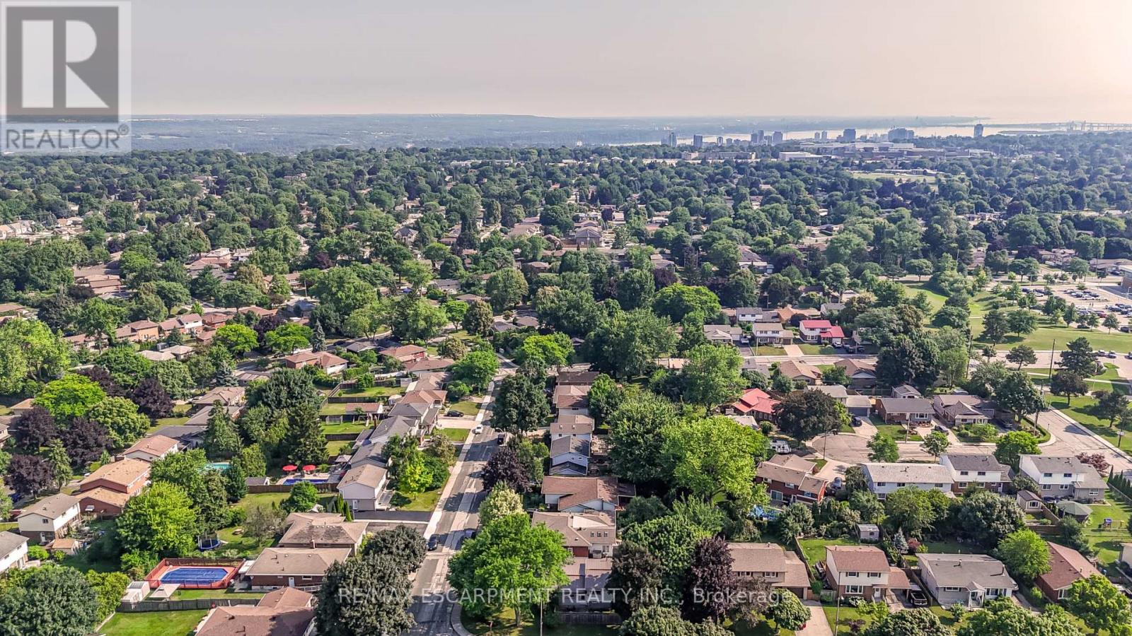 51 Elgar Avenue, Hamilton, Ontario  L9C 4E3 - Photo 48 - X12935940