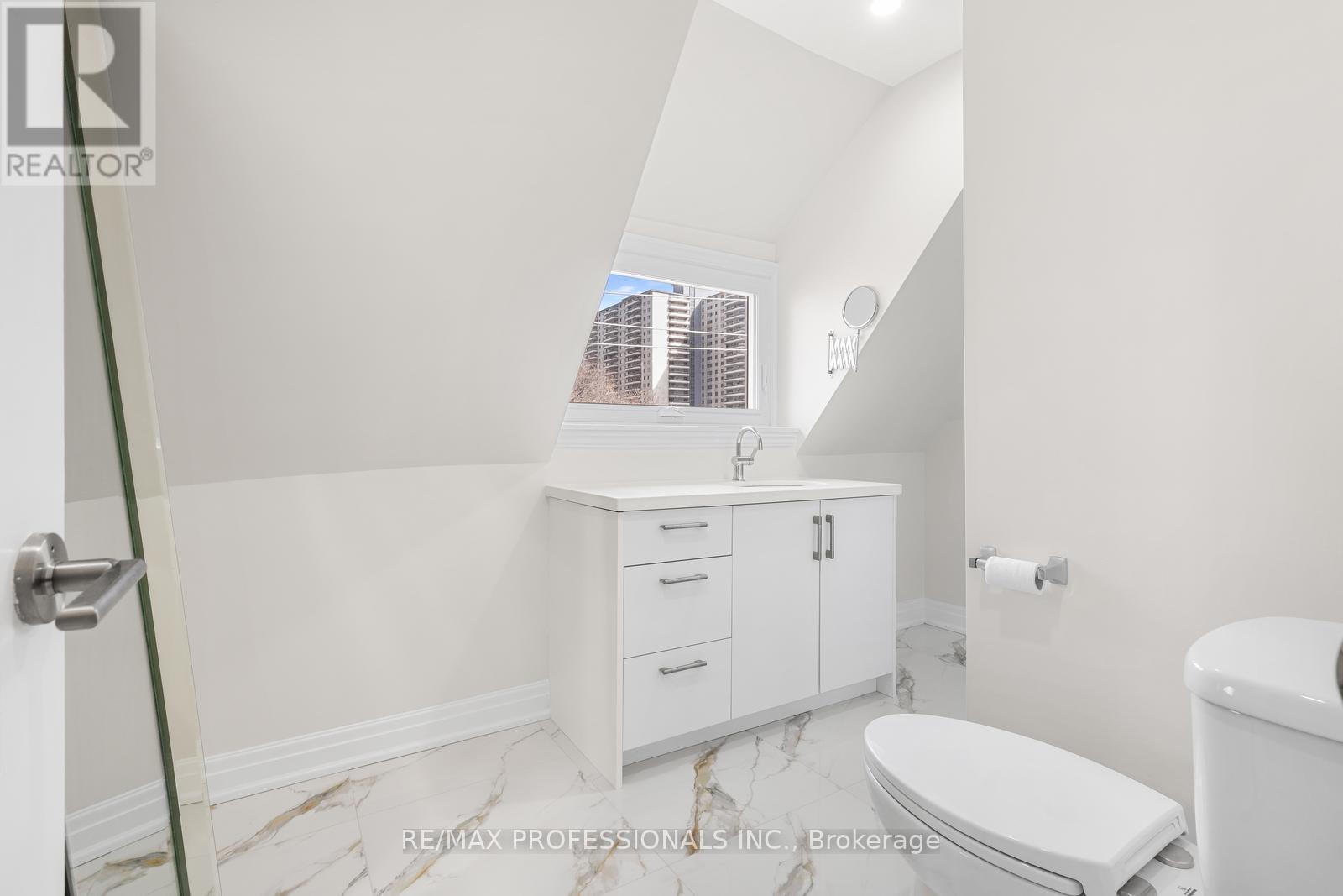 C - 253 Wellesley Street E, Toronto, Ontario  M4X 1G8 - Photo 27 - C12935840