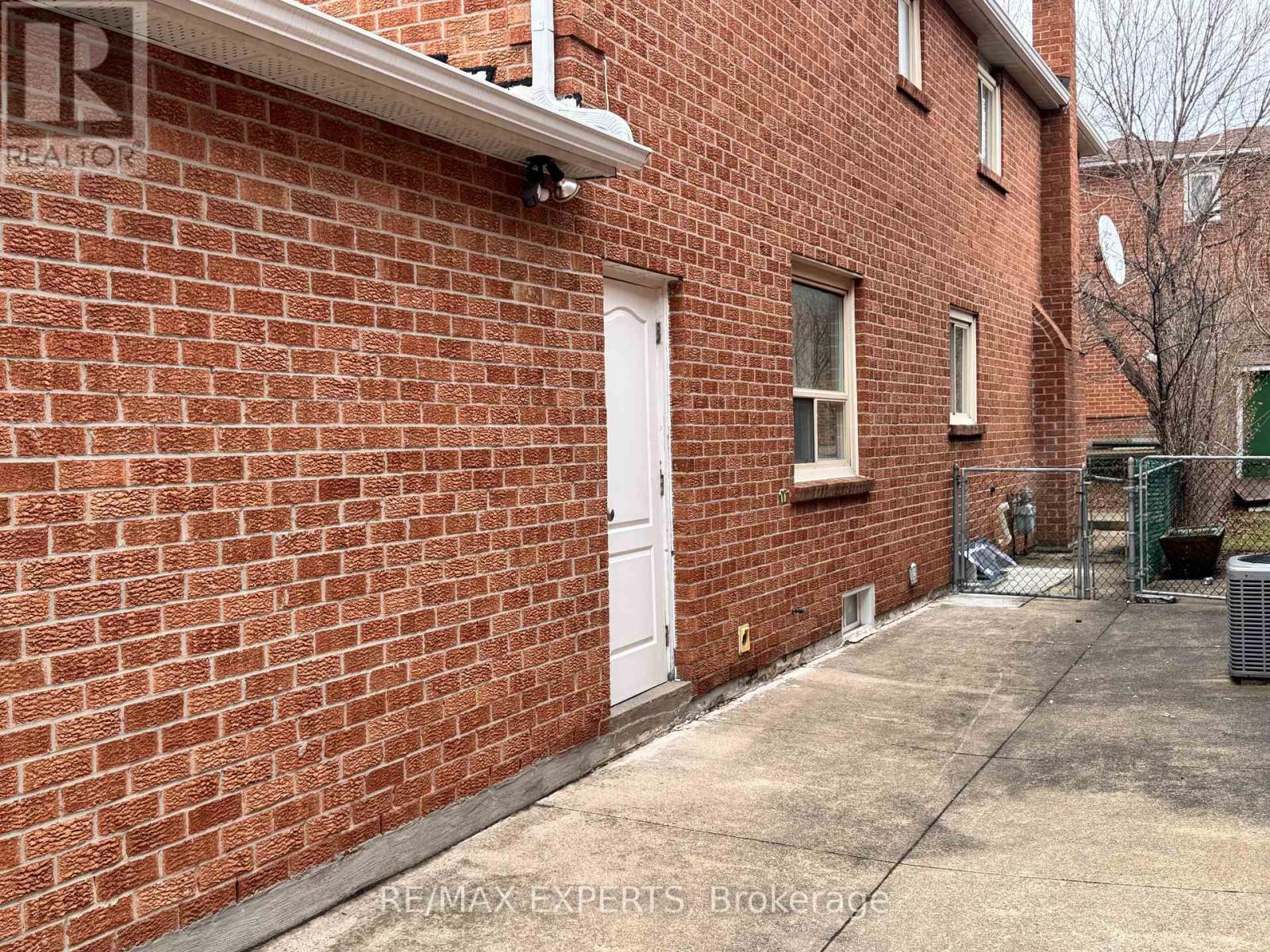 93 Tall Grass Trail, Vaughan, Ontario  L4L 3J3 - Photo 3 - N12935960